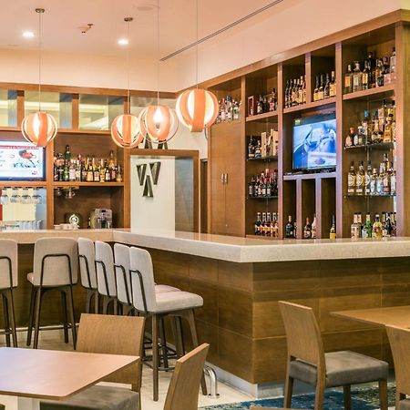 Hampton Inn & Suites By Hilton Salamanca Bajio Esterno foto