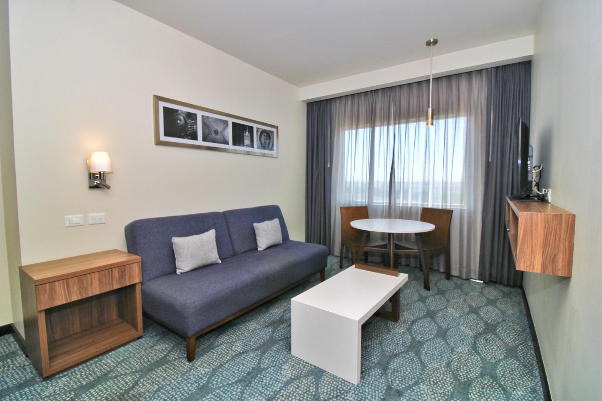 Hampton Inn & Suites By Hilton Salamanca Bajio Esterno foto