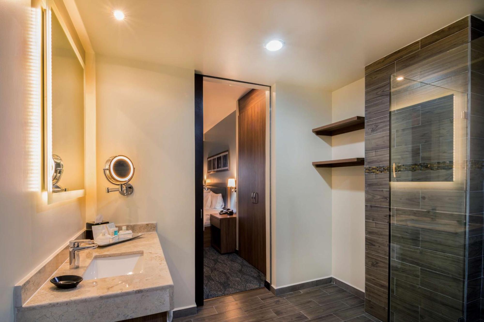 Hampton Inn & Suites By Hilton Salamanca Bajio Esterno foto