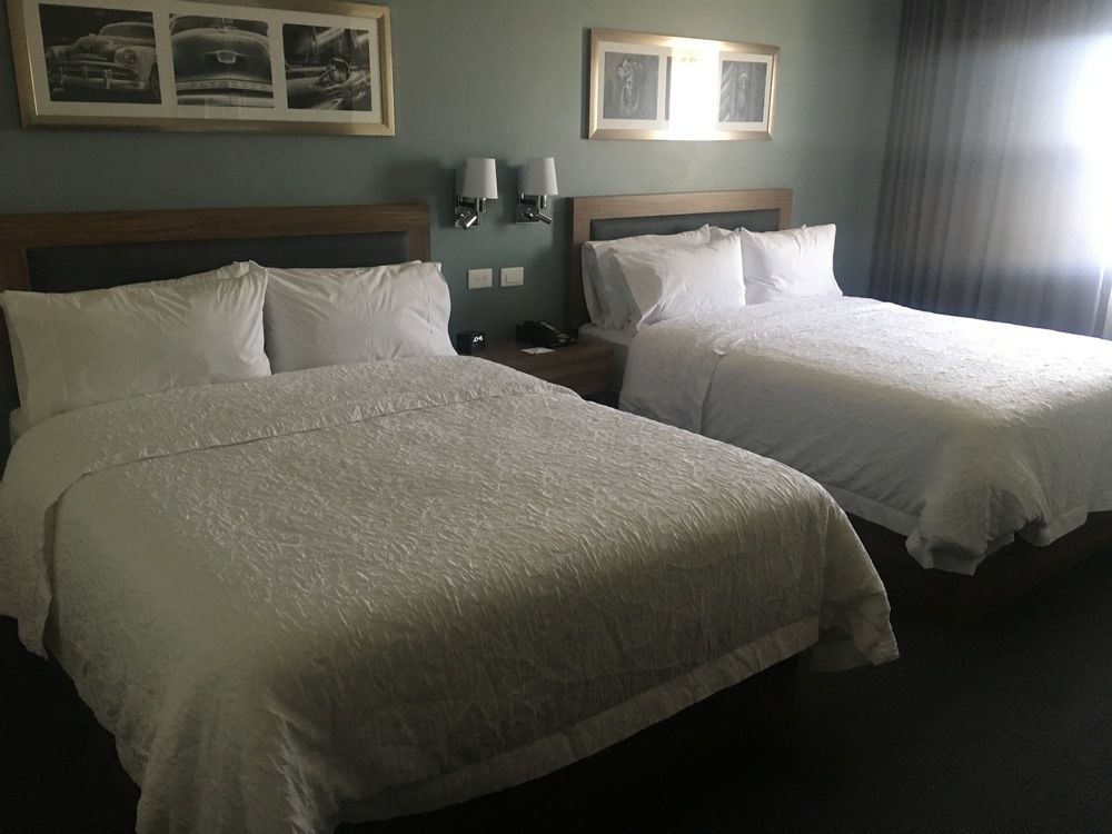 Hampton Inn & Suites By Hilton Salamanca Bajio Esterno foto